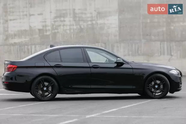BMW 5 Series 2016