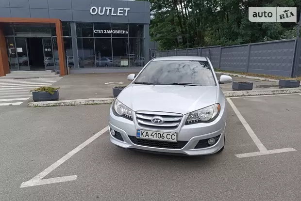 Hyundai Avante 2009
