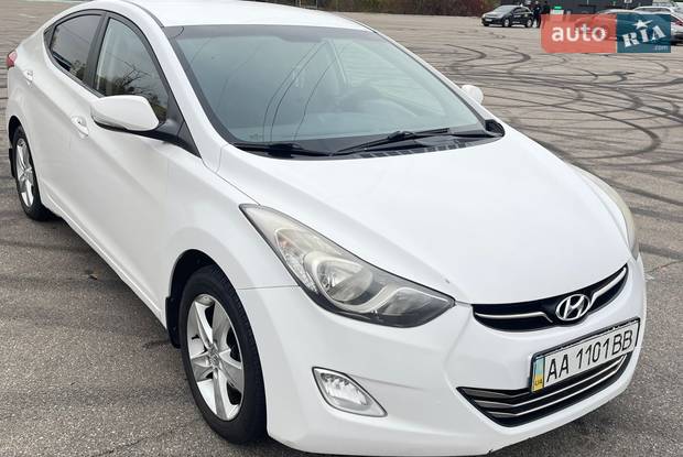 Hyundai Elantra 2013