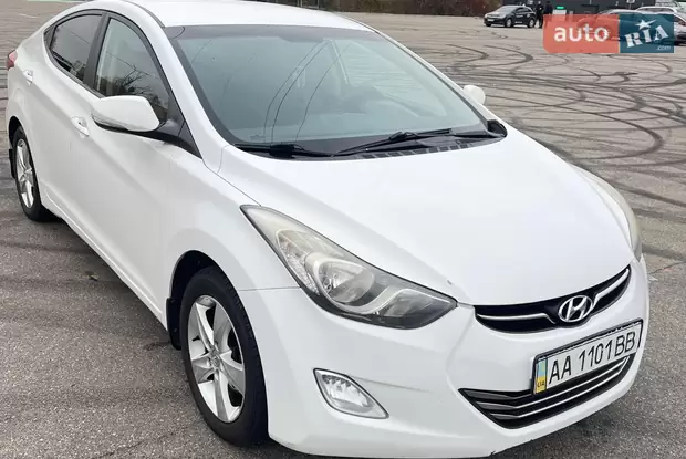 Hyundai Elantra 2013