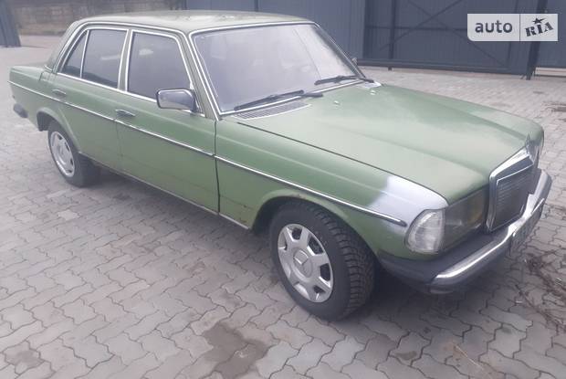 Mercedes-Benz E-Class 1982