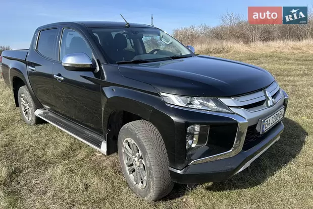 Mitsubishi L 200 2021