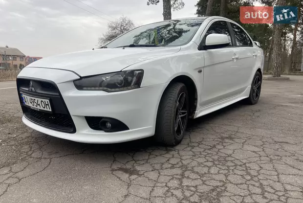 Mitsubishi Lancer 2012