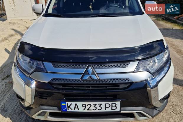 Mitsubishi Outlander 2019