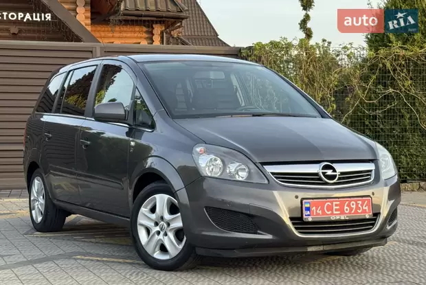 Opel Zafira 2010