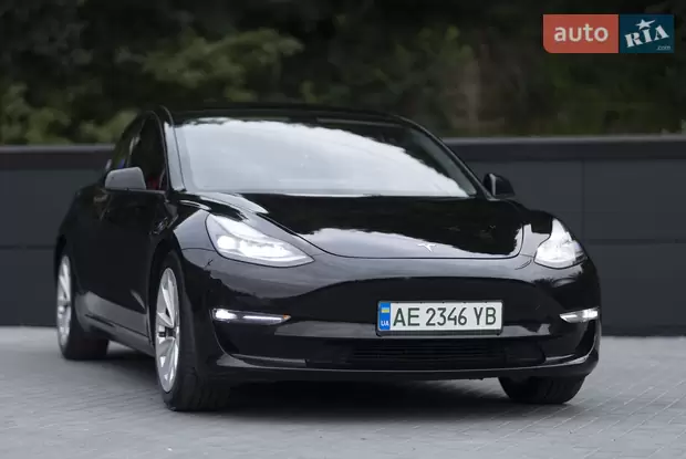 Tesla Model 3 2021
