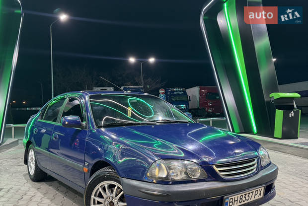 Toyota Avensis 1999