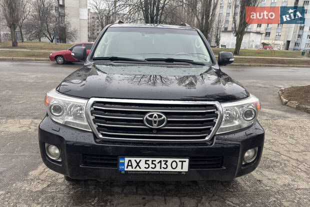 Toyota Land Cruiser 2014