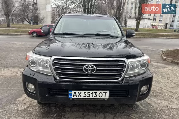 Toyota Land Cruiser 2014