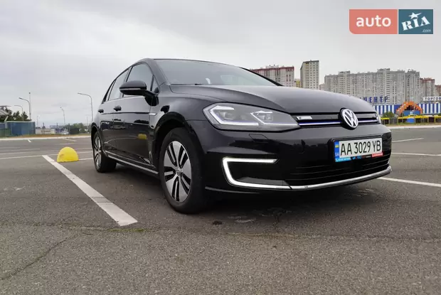 Volkswagen e-Golf 2017