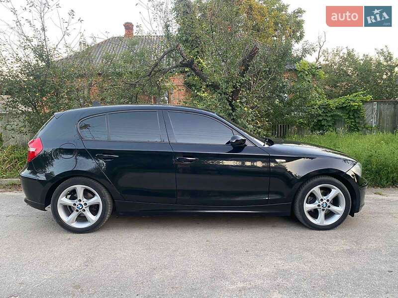 Хэтчбек BMW 1 Series 2008 в Харькове