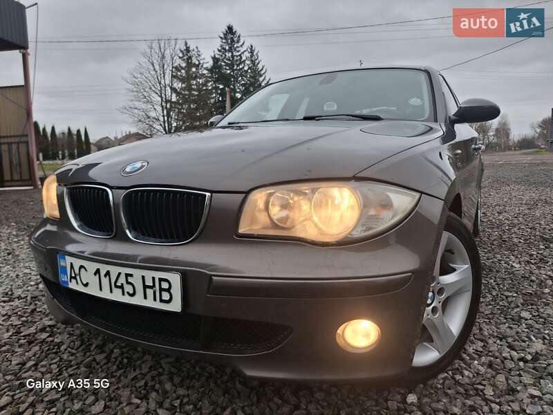 Хетчбек BMW 1 Series 2005 в Іваничах
