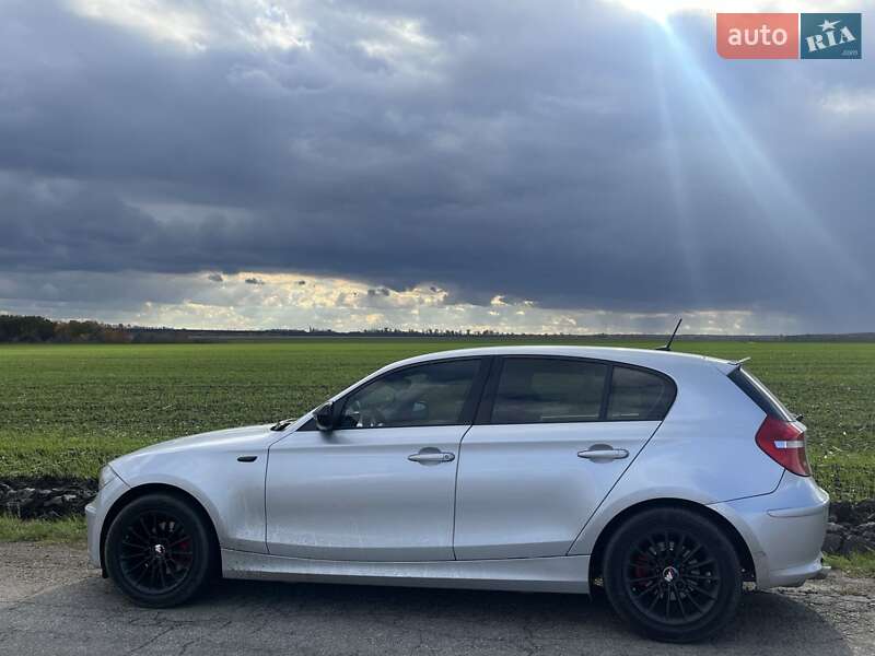 Хэтчбек BMW 1 Series 2009 в Белой Церкви