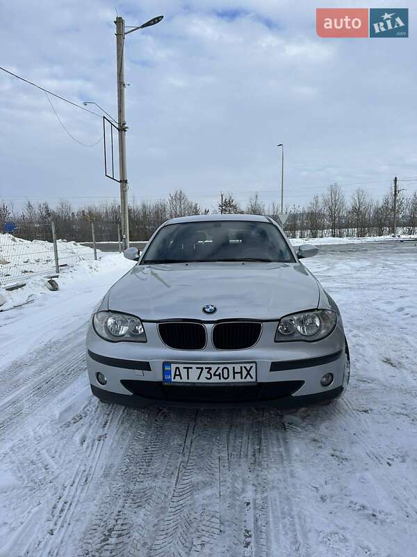 Хэтчбек BMW 1 Series 2005 в Ивано-Франковске