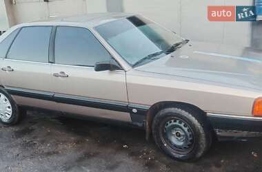 Седан Audi 100 1987 в Шептицькому