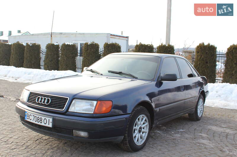 Седан Audi 100 1993 в Жовкве
