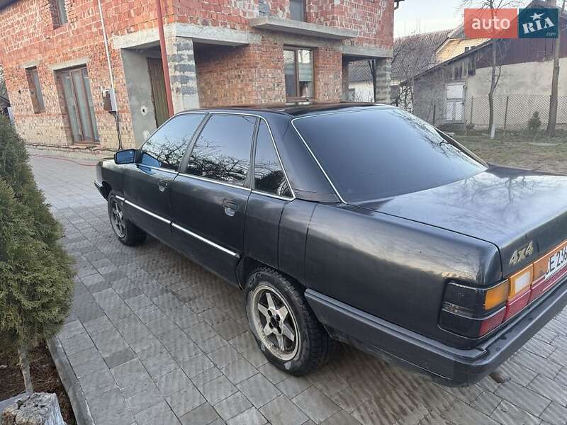 Седан Audi 100 1989 в Ивано-Франковске