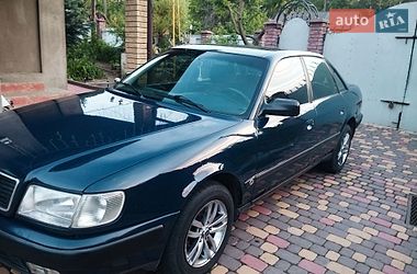 Седан Audi 100 1992 в Тульчині