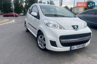 Хетчбек Peugeot 107 2011 в Києві