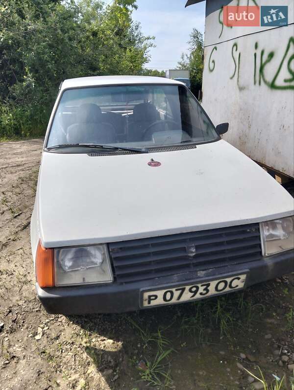 Хетчбек ЗАЗ 1102 Таврія 1991 в Івано-Франківську