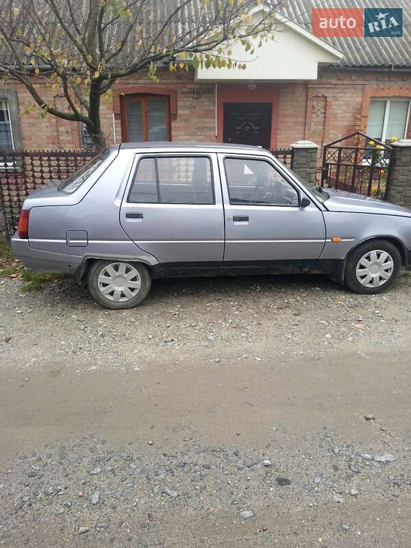 Лифтбек ЗАЗ 1103 Славута 2006 в Бердичеве