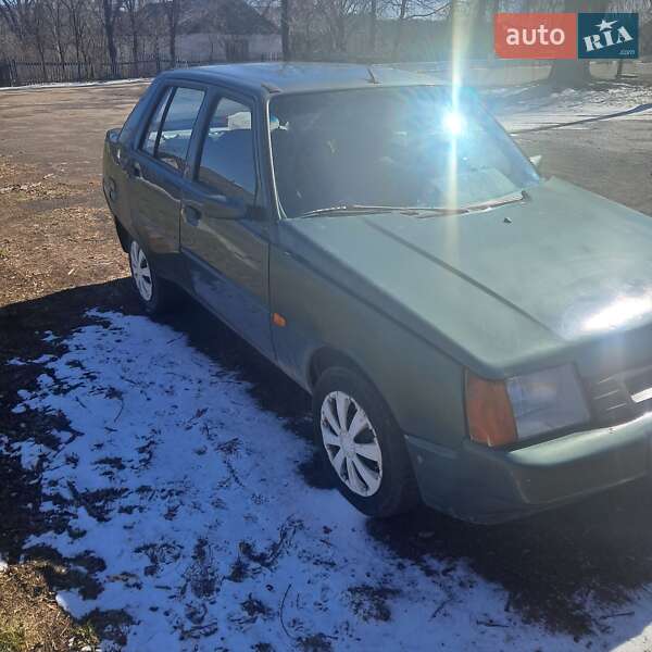 Лифтбек ЗАЗ 1103 Славута 2008 в Обухове