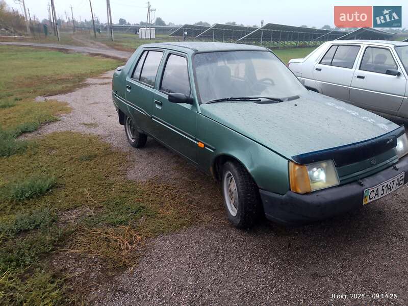 Лифтбек ЗАЗ 1103 Славута 2005 в Белозерье