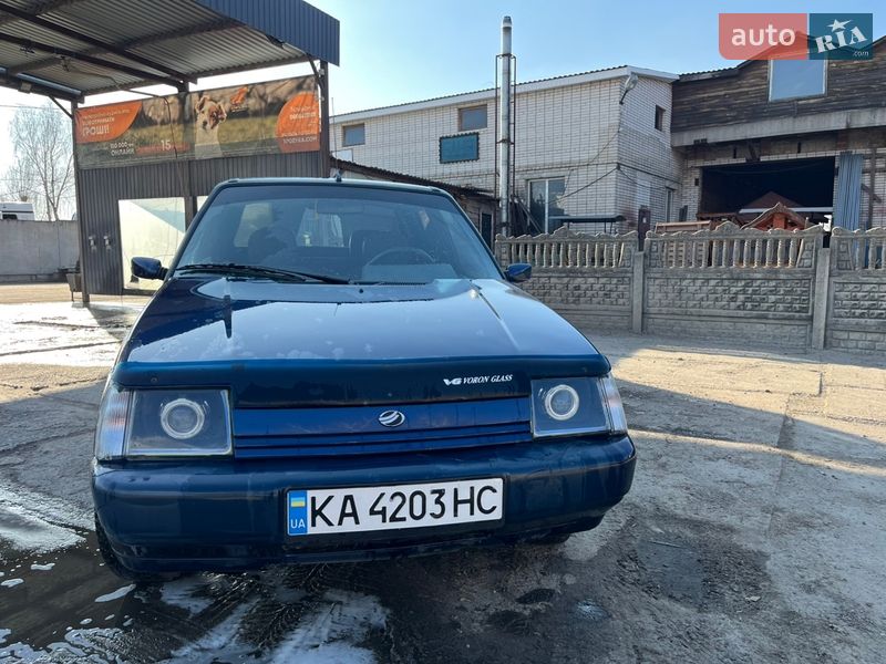 Лифтбек ЗАЗ 1103 Славута 2004 в Богуславе