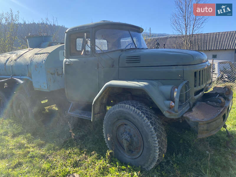 Бензовоз ЗИЛ 131 1987 в Верховине Бензовоз ЗИЛ 131 1987 в Верховине