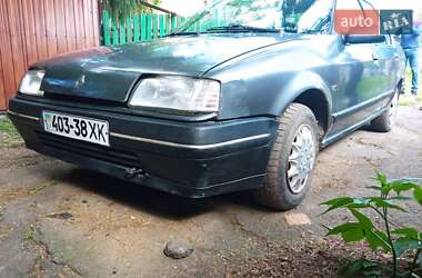 Седан Renault 19 1991 в Пирятині