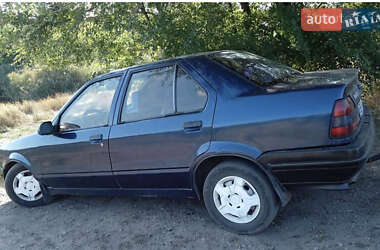 Седан Renault 19 1998 в Чорткові