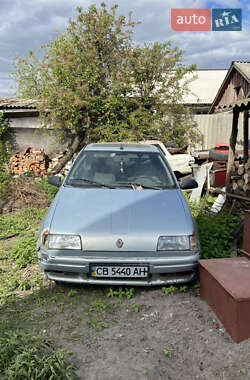 Хэтчбек Renault 19 1989 в Чернигове Хэтчбек Renault 19 1989 в Чернигове
