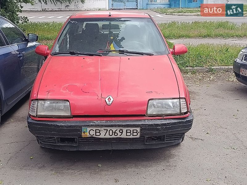 Седан Renault 19 1990 в Черкассах