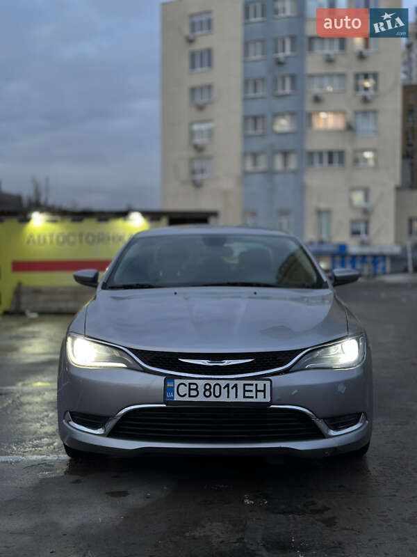 Седан Chrysler 200 2014 в Києві Седан Chrysler 200 2014 в Києві