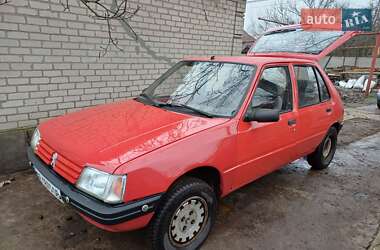 Хетчбек Peugeot 205 1990 в Дніпрі Хетчбек Peugeot 205 1990 в Дніпрі