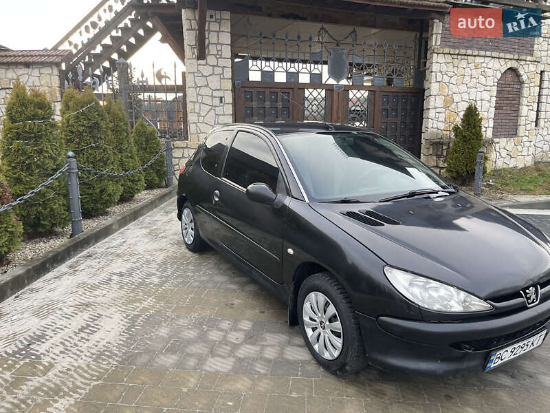 Хэтчбек Peugeot 206 2007 в Львове Хэтчбек Peugeot 206 2007 в Львове