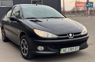 Седан Peugeot 206 2010 в Дніпрі