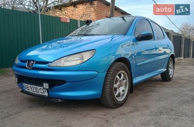 Хэтчбек Peugeot 206 1999 в Виннице