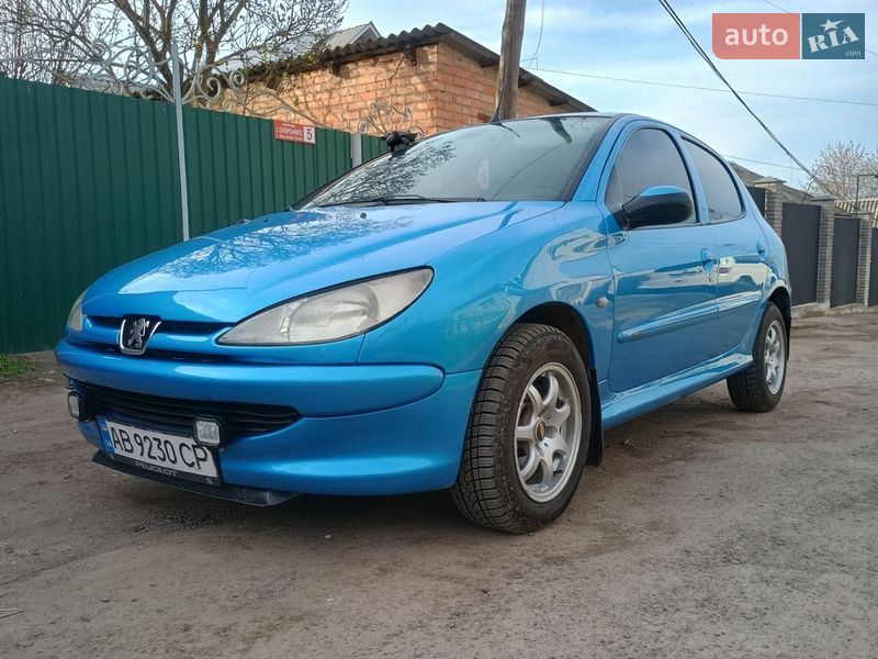 Хетчбек Peugeot 206 1999 в Вінниці