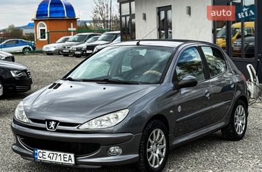 Хетчбек Peugeot 206 2008 в Чернівцях