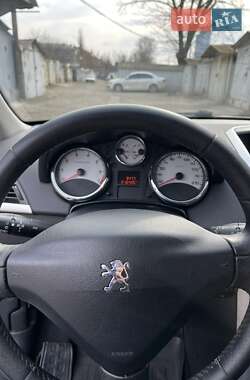 Хетчбек Peugeot 207 2011 в Києві