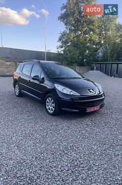 Универсал Peugeot 207 2008 в Коростене
