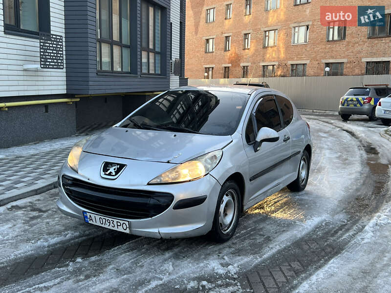 Хэтчбек Peugeot 207 2006 в Белой Церкви