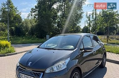 Хэтчбек Peugeot 208 2012 в Львове