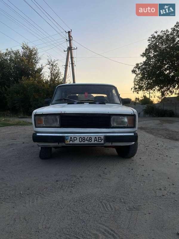 Седан ВАЗ / Lada 2105 2001 в Запорожье Седан ВАЗ / Lada 2105 2001 в Запорожье