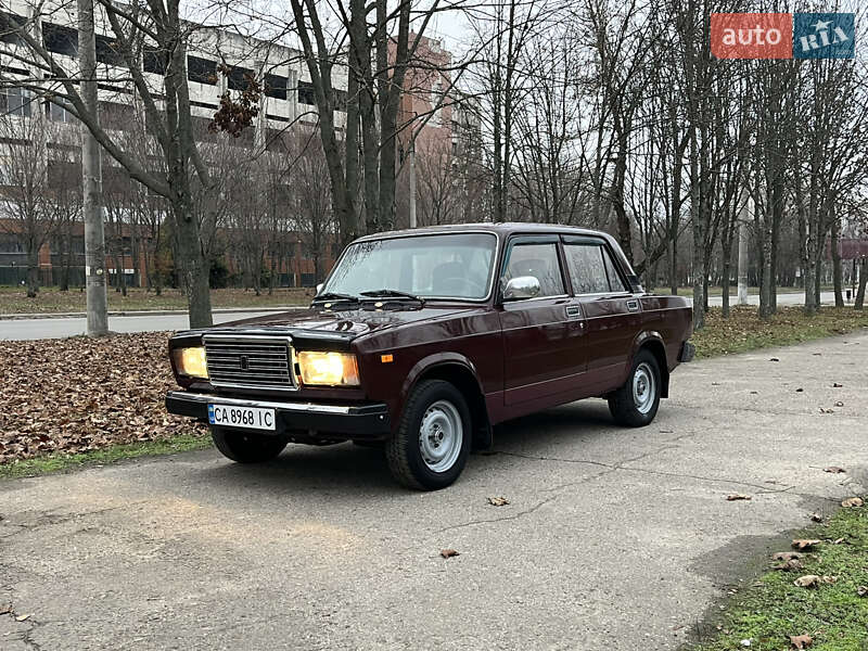 Седан ВАЗ / Lada 2107 2008 в Смеле Седан ВАЗ / Lada 2107 2008 в Смеле