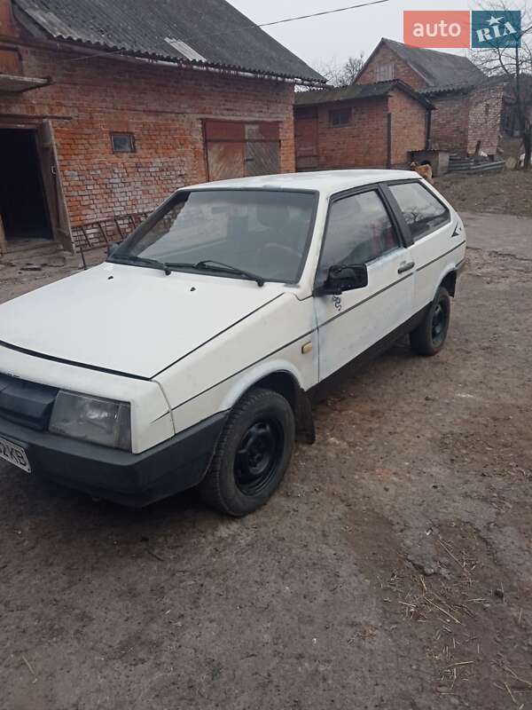 Хэтчбек ВАЗ / Lada 2108 1992 в Сокале