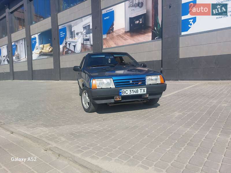Хэтчбек ВАЗ / Lada 2108 1990 в Львове