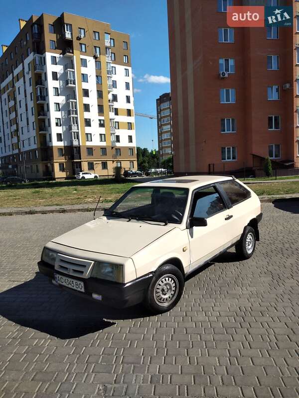 Хэтчбек ВАЗ / Lada 2108 1992 в Луцке Хэтчбек ВАЗ / Lada 2108 1992 в Луцке