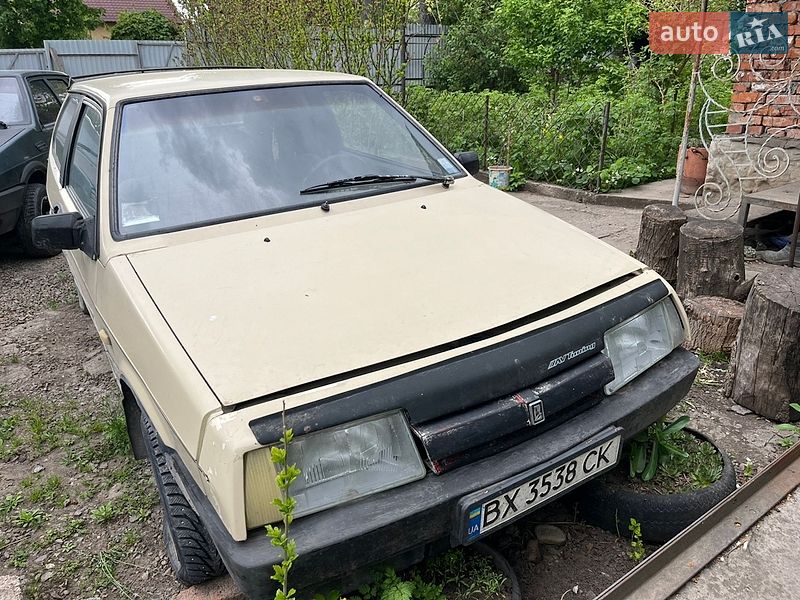 Хэтчбек ВАЗ / Lada 2108 1989 в Каменец-Подольском